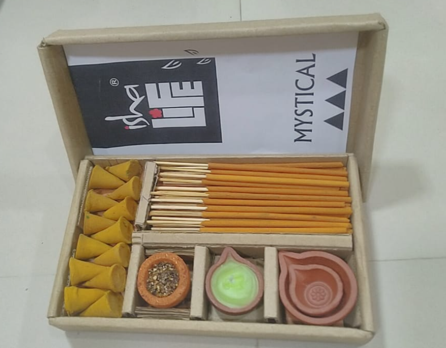 Isha incense product box